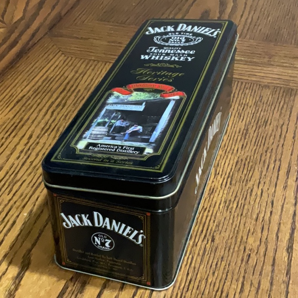 Jack Daniel’s metal box